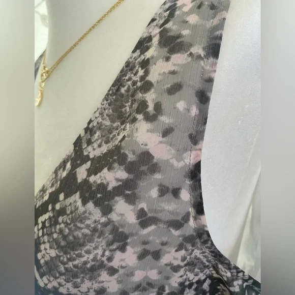 NWT Leith Gray Light Pink Snake Print Sleeveless Women's Maxi Dress Size Small - Picture 7 of 10